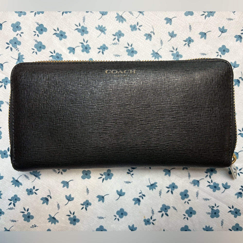 Coach Textured Black Leather Zip Wallet